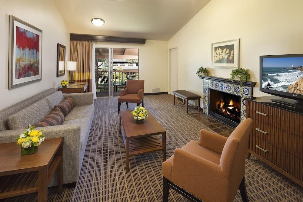 Half Moon Bay Lodge Bagian luar foto